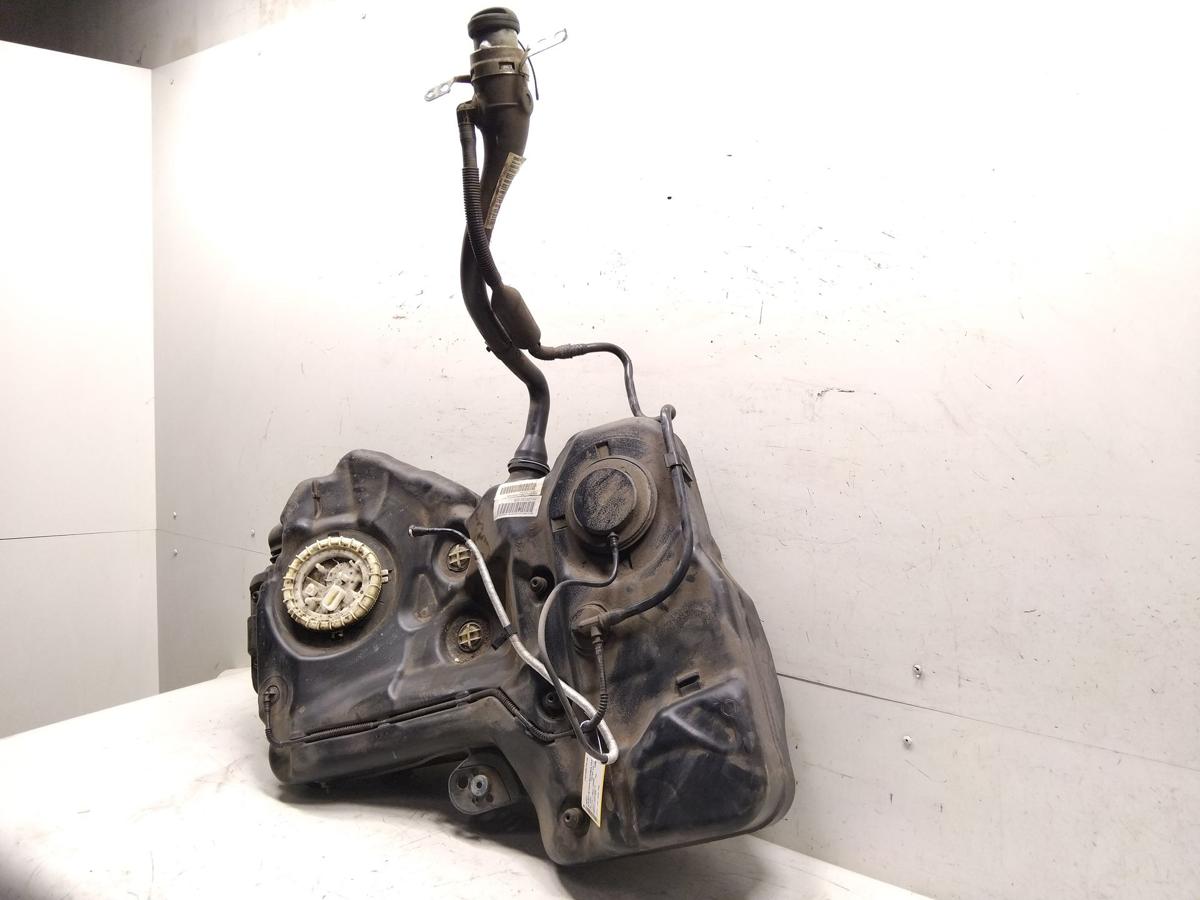 Audi A4 8K B8 original Kraftstoffbeh&auml;lter Benzintank 1.8TFSI 118kw CDHB Bj.2009