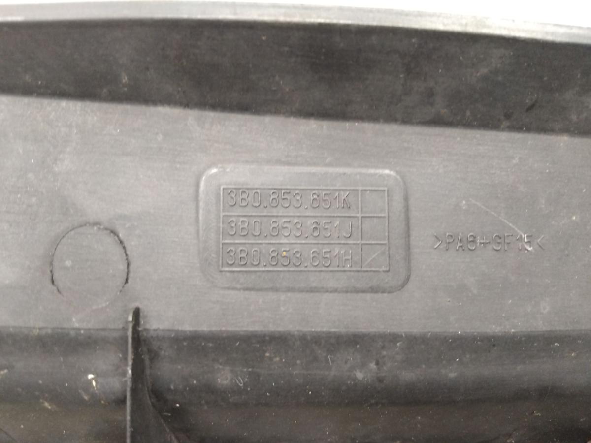 VW Passat 3BG original K&uuml;hlergrill mit Emblem Bj.2001