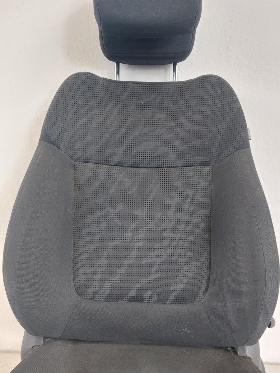 Peugeot 3008 I Typ 0U Sitz vorn links Fahrersitz mit Heizung Stoff Autositz