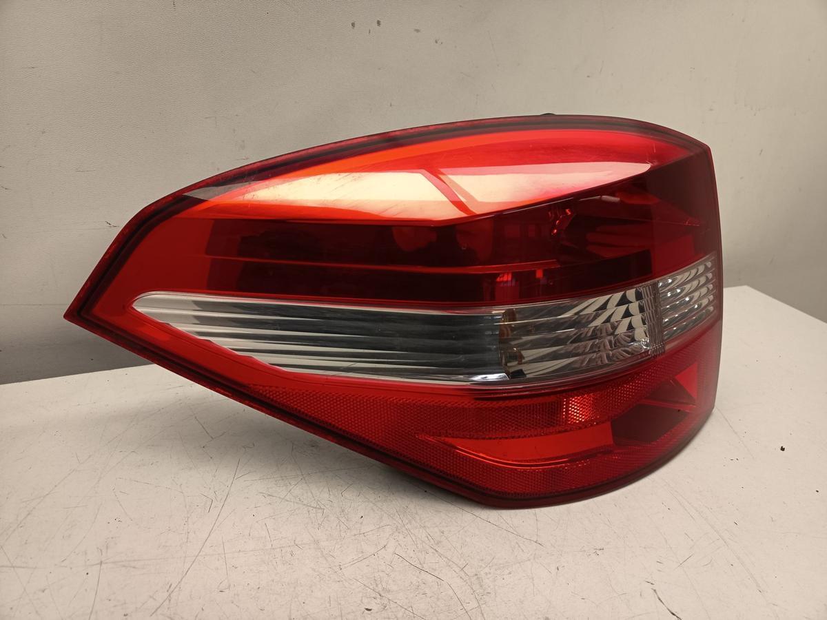 Renault Laguna III Kombi original R&uuml;ckleuchte links vor Facelift Bj 2009