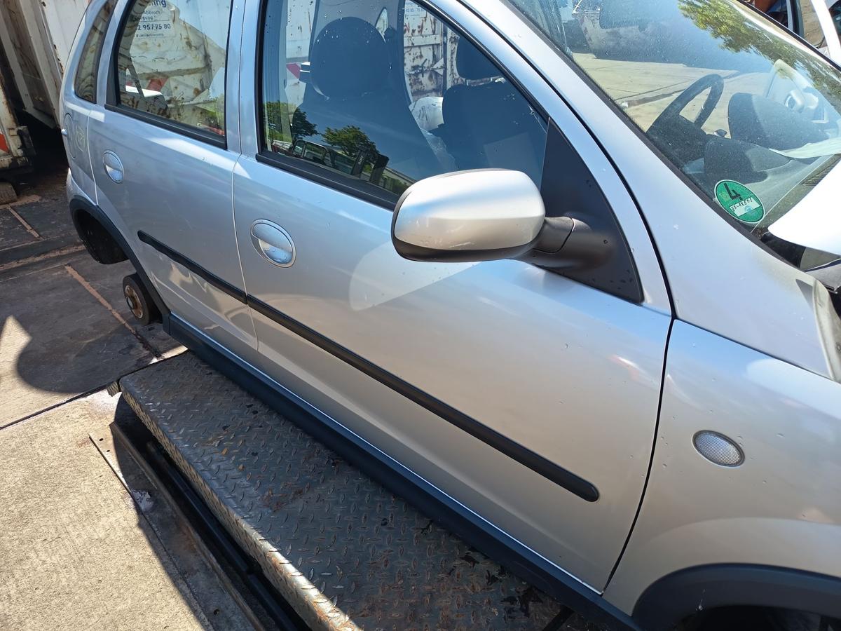 Opel Corsa C original T&uuml;r vorn rechts Beifahrer Z157 Starsilber Bj 2005