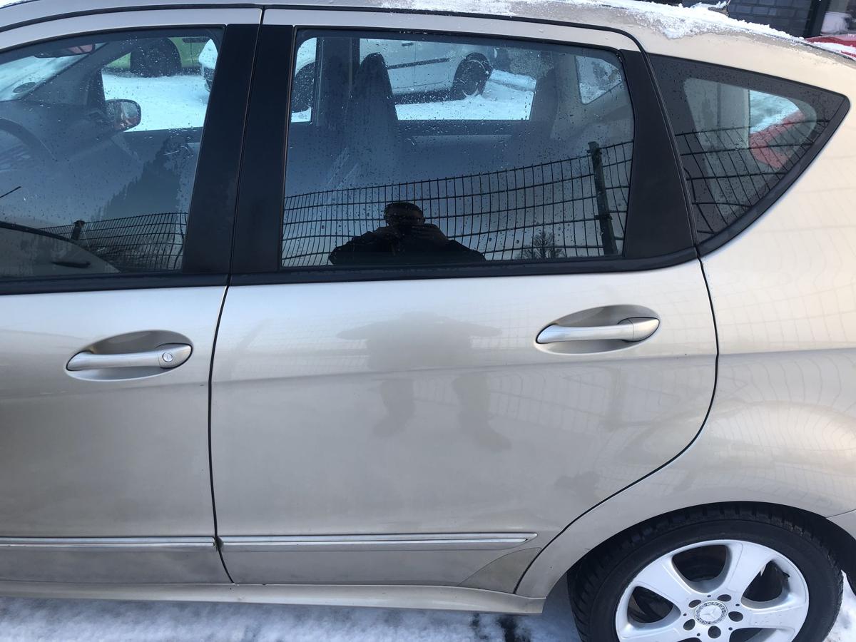Mercedes W169 A Klasse T&uuml;r hinten links Fondt&uuml;r Autot&uuml;r D&uuml;nenbeige Rohbau