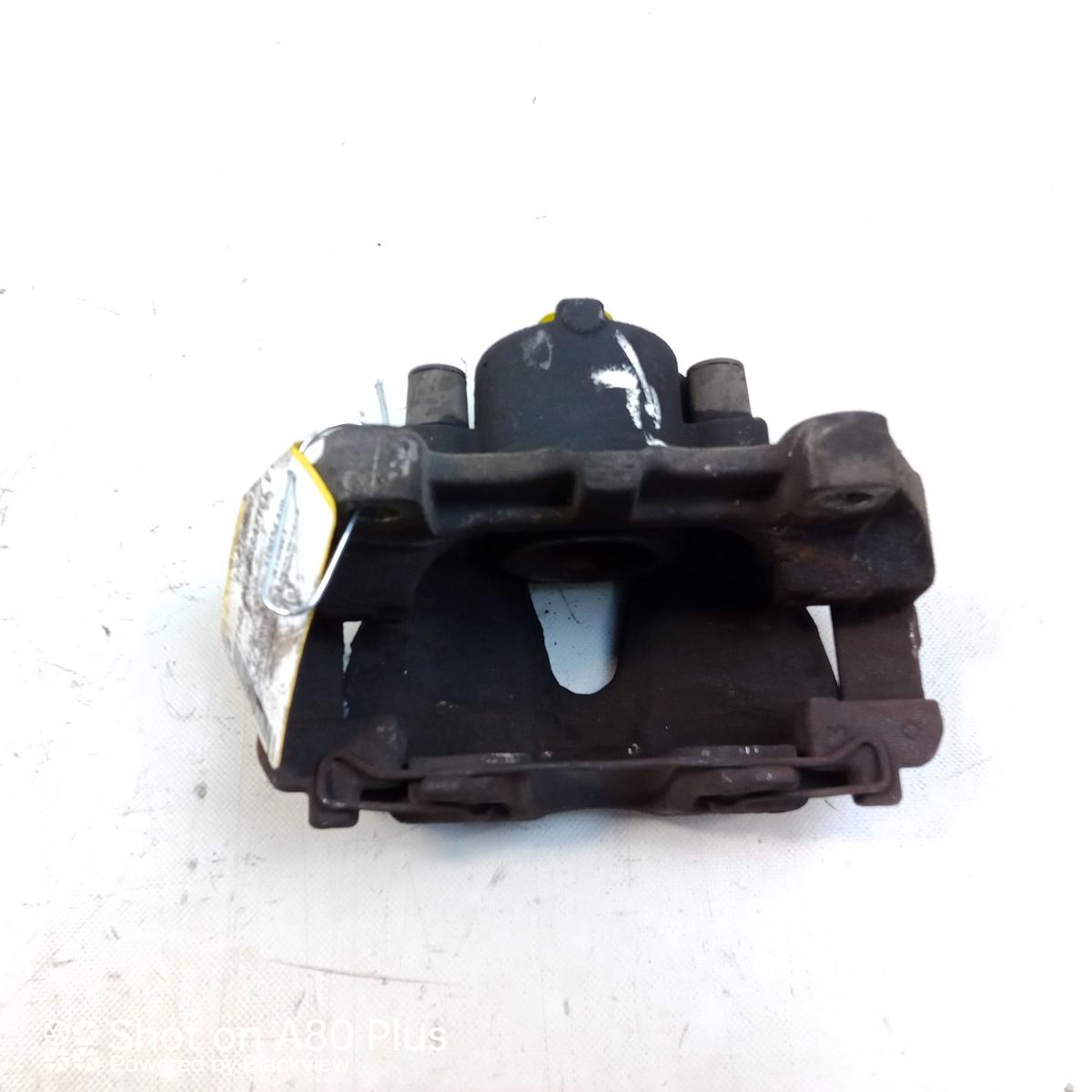 Opel Meriva B original Bremssattel Vorderachse rechts mit Tr&auml;ger 1.4T Bj.2012