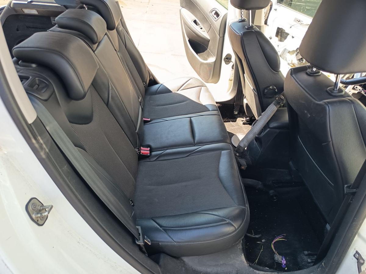 Peugeot 308 GTI original Leder R&uuml;cksitzbank geteilt mit Armlehne schwarz Bj 2011