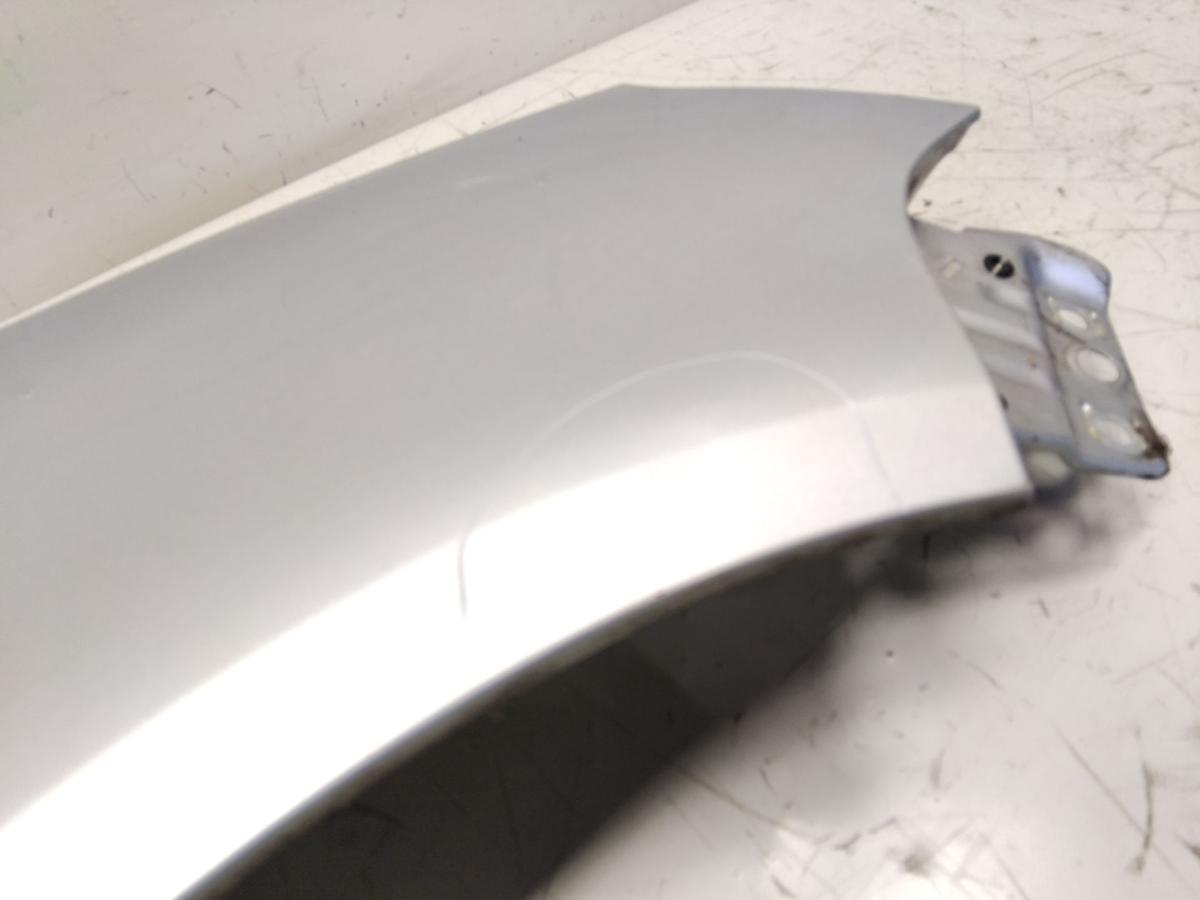 VW Polo 9N3 original Kotfl&uuml;gel rechts reflexsilber mit kleiner Delle Bj.2006
