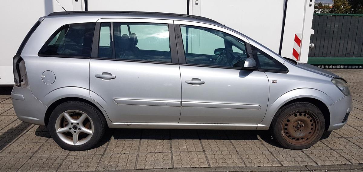Opel Zafira B T&uuml;r hinten rechts in 2AU Starsilber III Bj2006