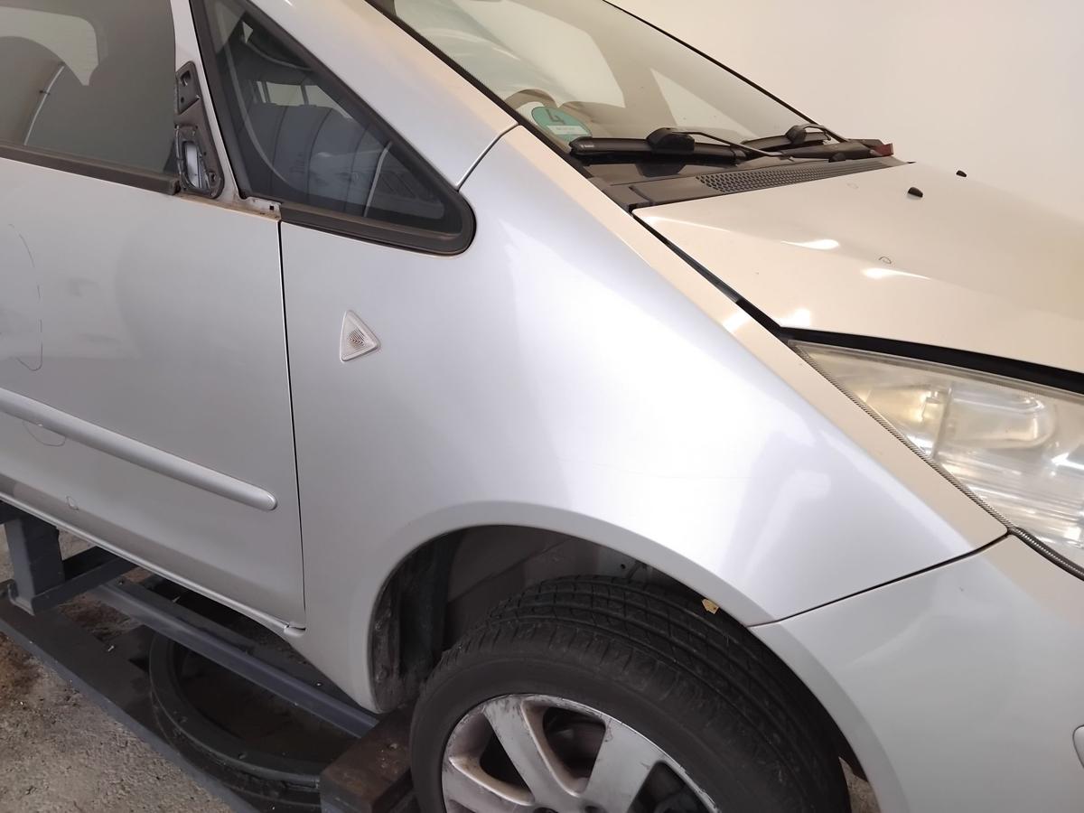 Mitsubishi Colt Z30 orig. Kotfl&uuml;gel vorn rechts 5-T&uuml;rer A50 Haag silber BJ2007