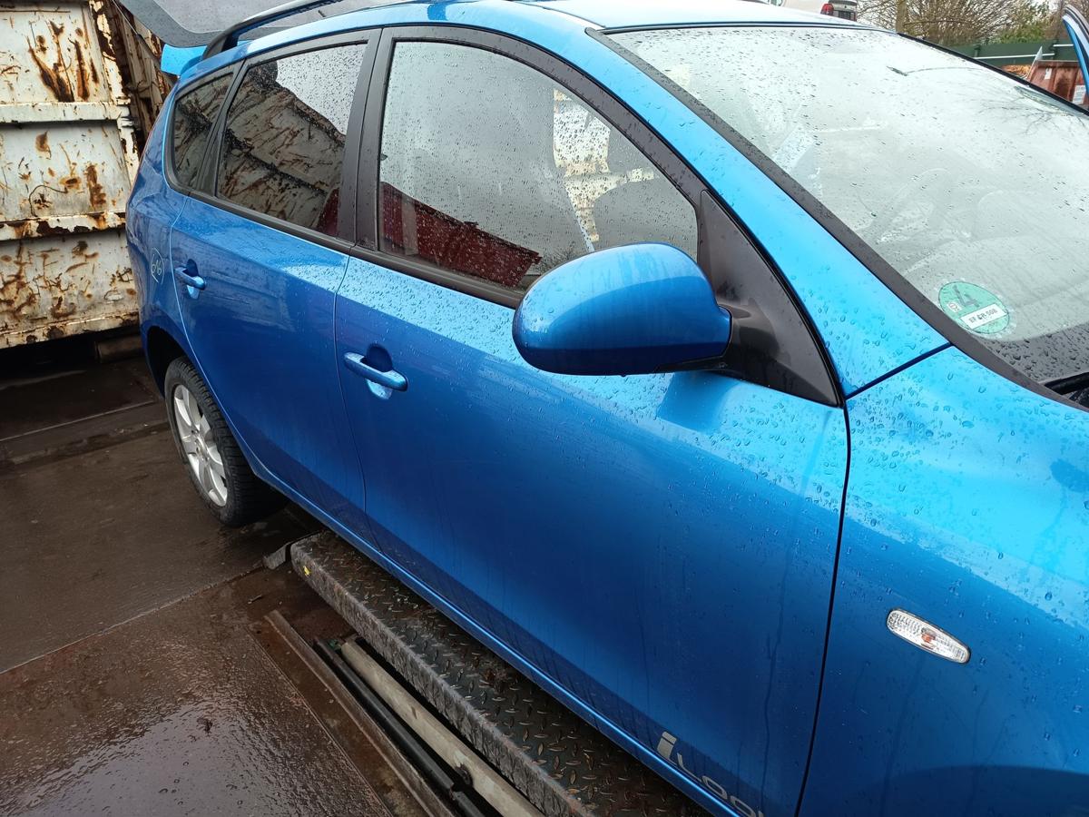 Hyundai i30cw FD original T&uuml;r vorn rechts Beifahrer BV Vivid blue Bj 2010