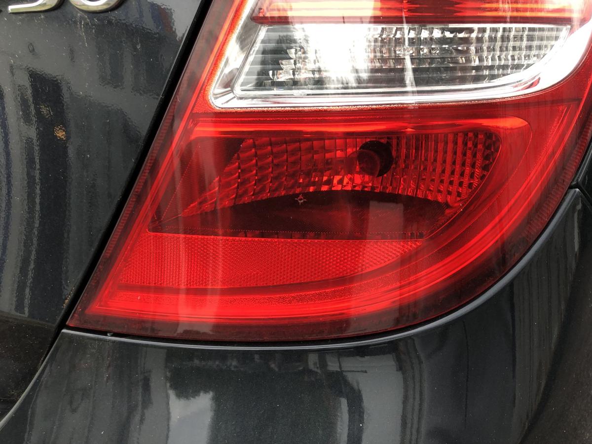 Hyundai i30 FD Rückleuchte rechts Rücklicht Heckleuchte 5türer Schlusslicht