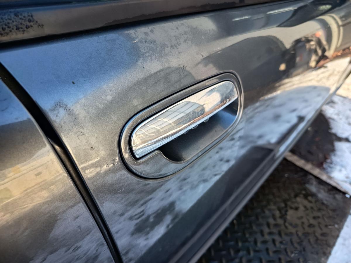 Volvo V40 original T&uuml;rgriff aussen vorn rechts Beifahrer Chrom Bj 2001