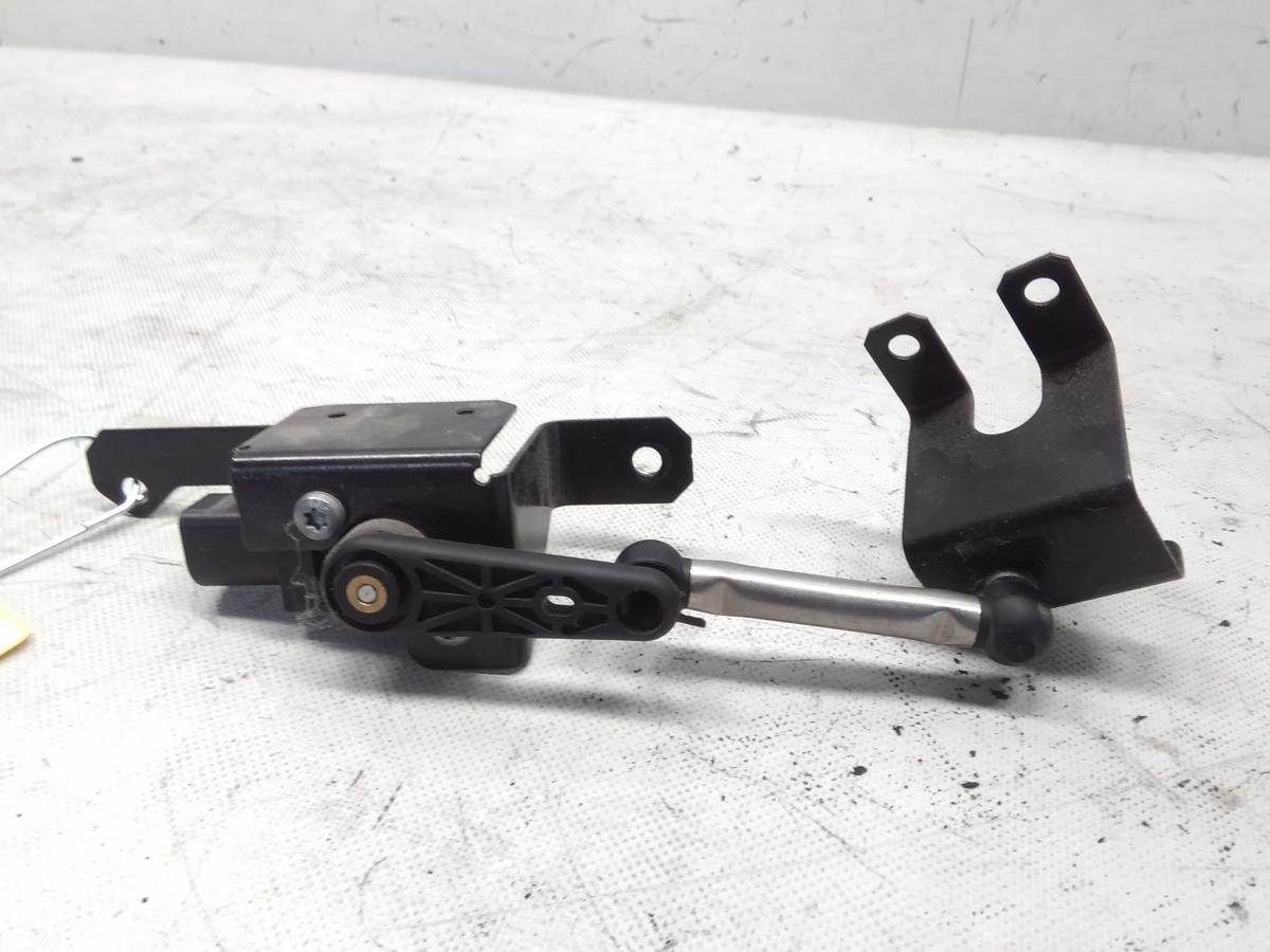 VW Golf 6original Niveausensor Höhenstandsensor Hinterachse 1T0907503B Bj.2012