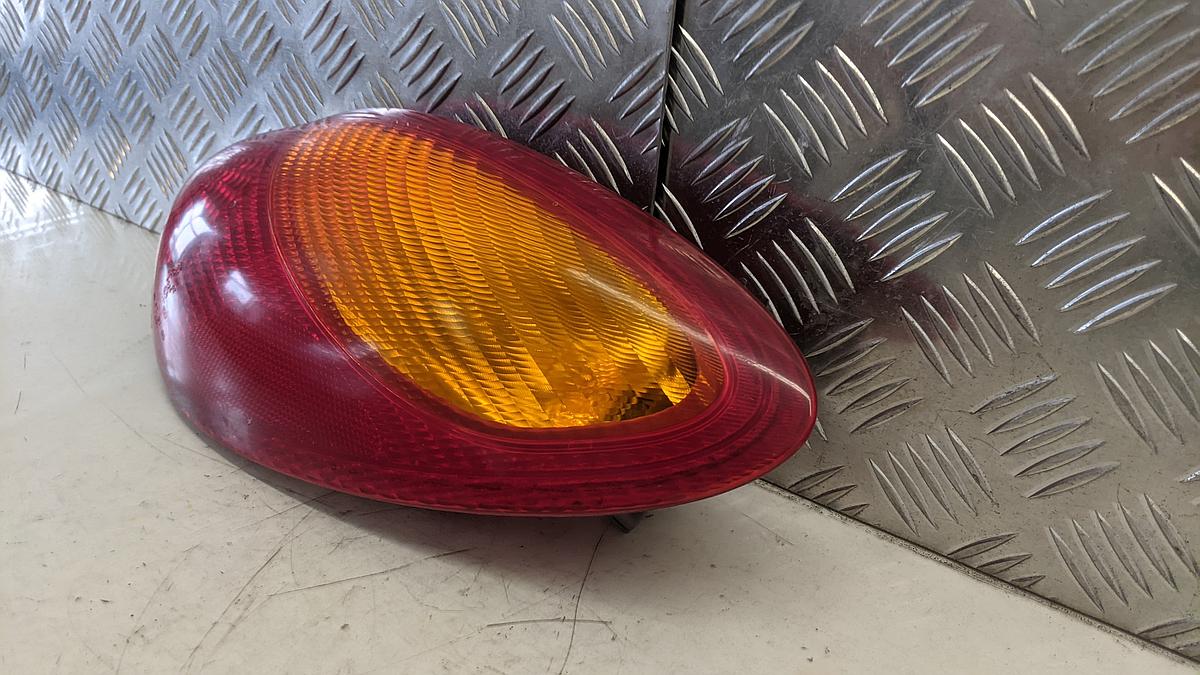 Chrysler PT Cruiser Rückleuchte Schlussleuchte Rücklicht rechts