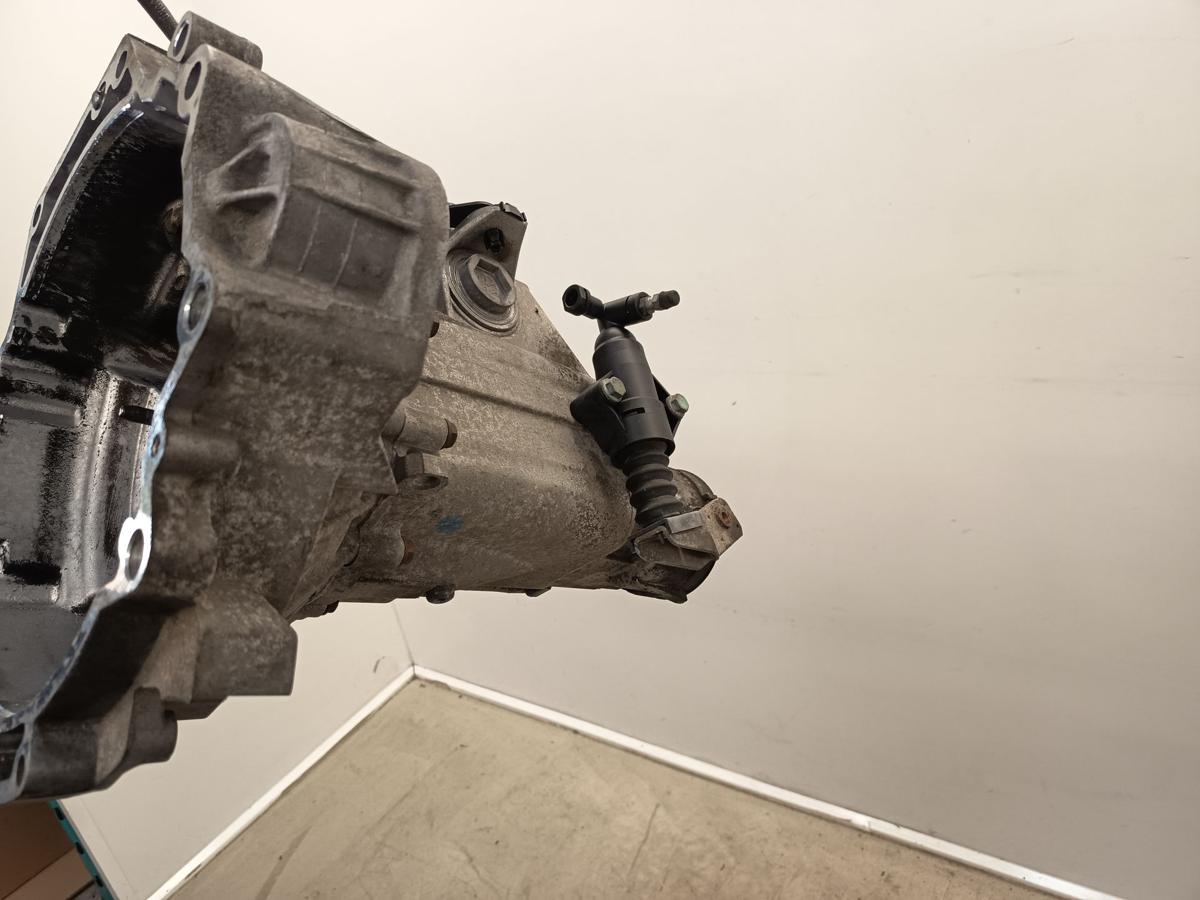 VW Golf IV originales 5G Getriebe ERT 82TKM Motor BCB 1,6L 77KW Bj 2002