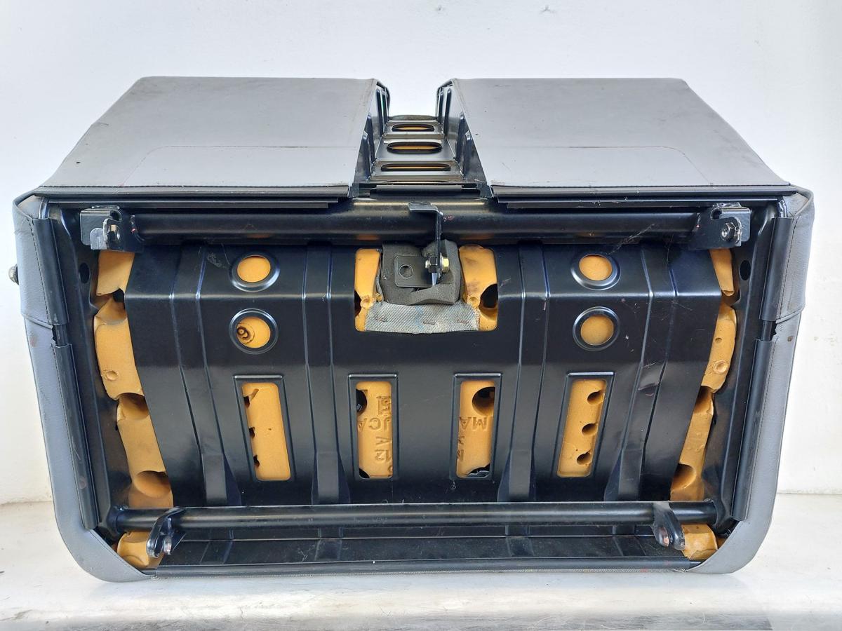 VW LT Typ 2D Doppelsitzbank vorn rechts Beifahrersitzbank Sitzbank Beifahrersitz