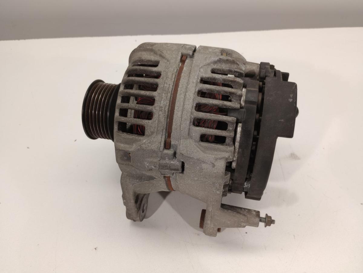 VW Golf IV orig Lichtmaschine Generator 1.4l 55kW Benzin 90A 028903028D Bj 2001