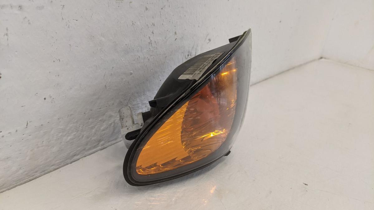 BMW 3er E46 Blinkleuchte Blinker vorn links gelb ab Bj 01