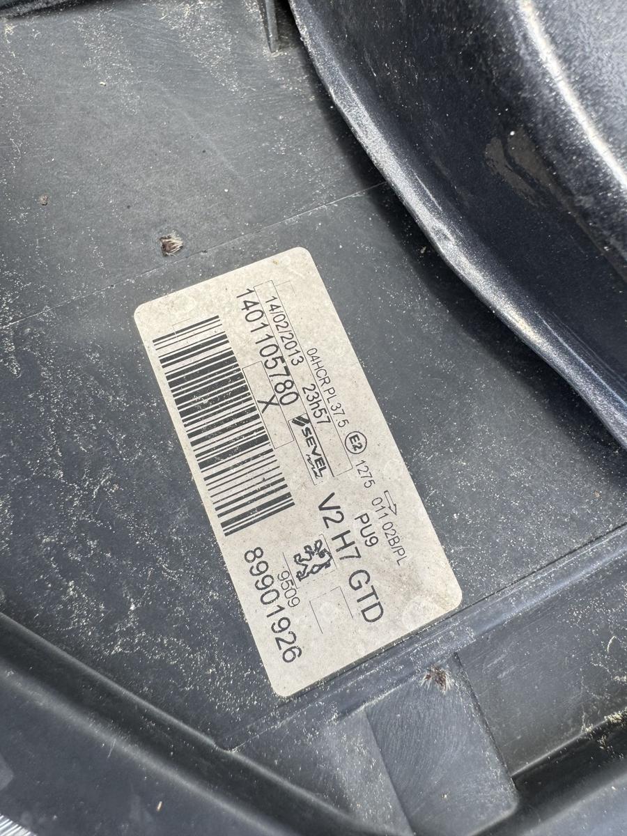 Peugeot 807 original Scheinwerfer links Halogen Bj.2013
