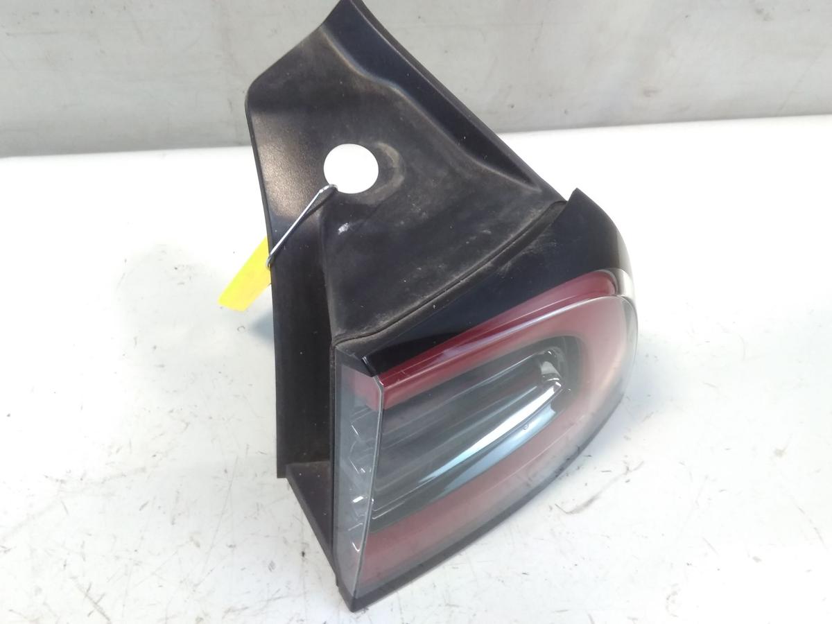 Tesla Model Y original R&uuml;ckleuchte Heckleuchte Schlussleuchte rechts au&szlig;en LED BJ2023