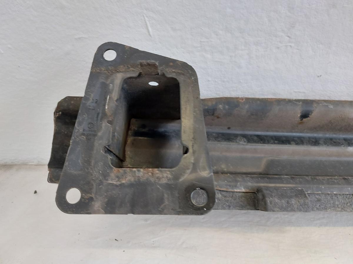 VW Passat CC Tr&auml;ger Sto&szlig;f&auml;nger Pralltr&auml;ger Hecksch&uuml;rze mit Schaumstoff