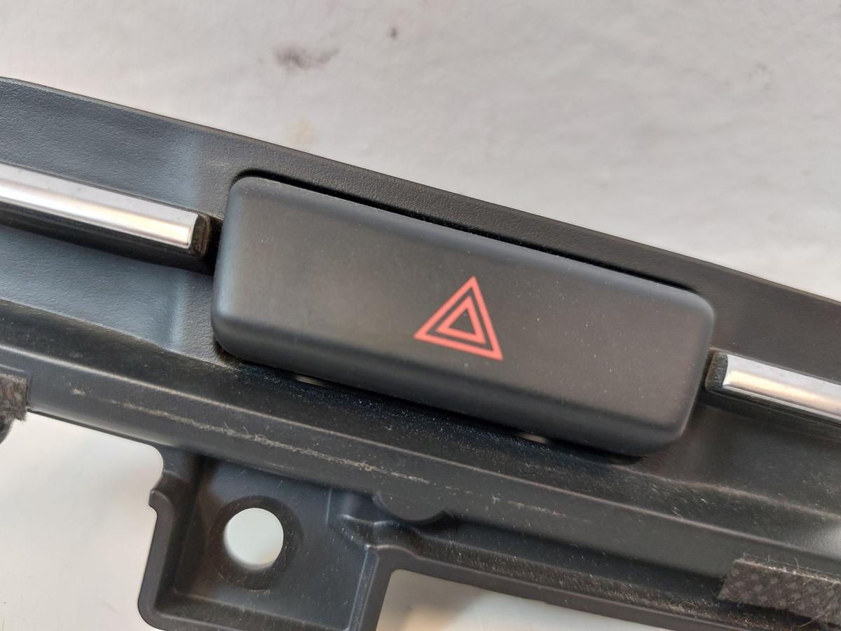 Mazda 2 Typ DJ Warnblinkschalter Tester Warnblinkanlage OEM