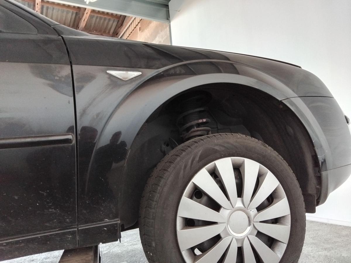 Ford Mondeo 3 BY original Kotflügel vorn rechts Panther Schwarz Metallic BJ2004