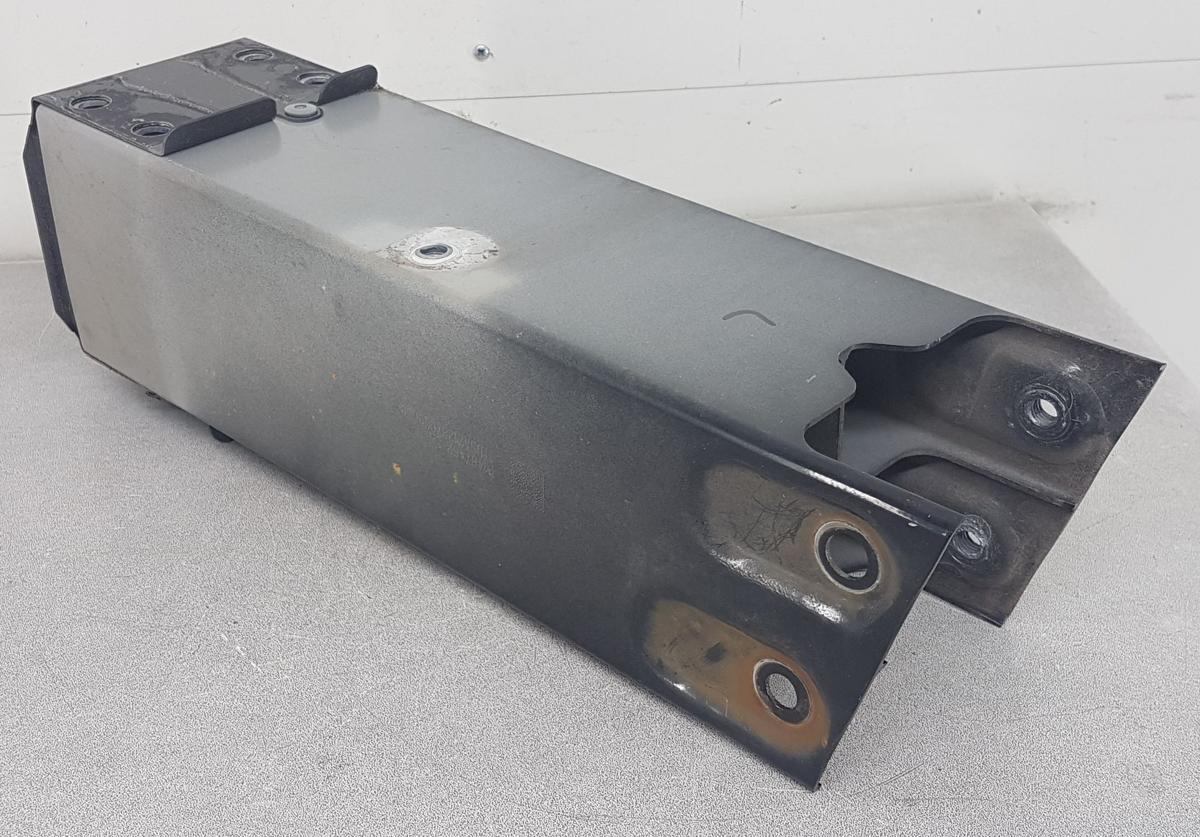 Tesla Model Y Pralld&auml;mpfer vorn rechts Bj2022 1487462-SN-D L&auml;ngstr&auml;ger vorn rechts