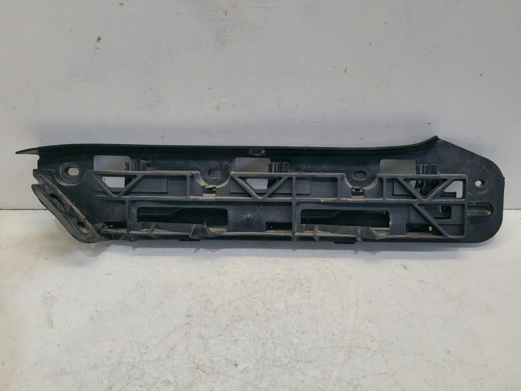 VW Caddy 2K Bj.04 orig. Halter Einschub rechts Stoßfänger 1T0807050