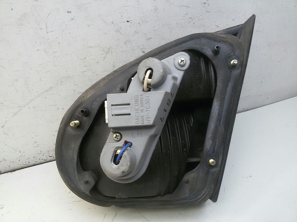 Daewoo Lanos Rückleuchte Schlussleuchte links innen BJ1997 4türig Stufenheck