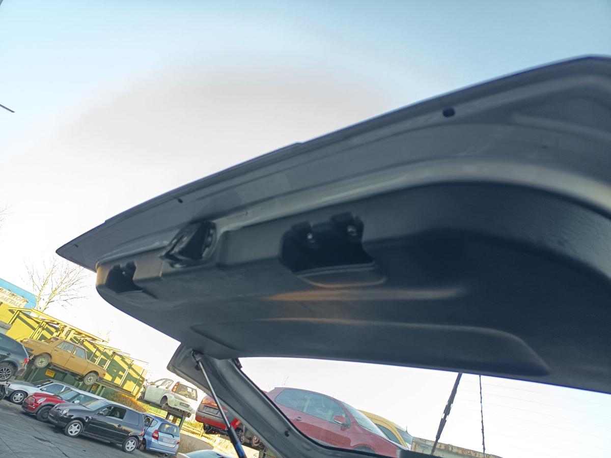 Opel Agila A orig Heckklappe mit Scheibe Kofferraum Z157 Silber Bj 2002