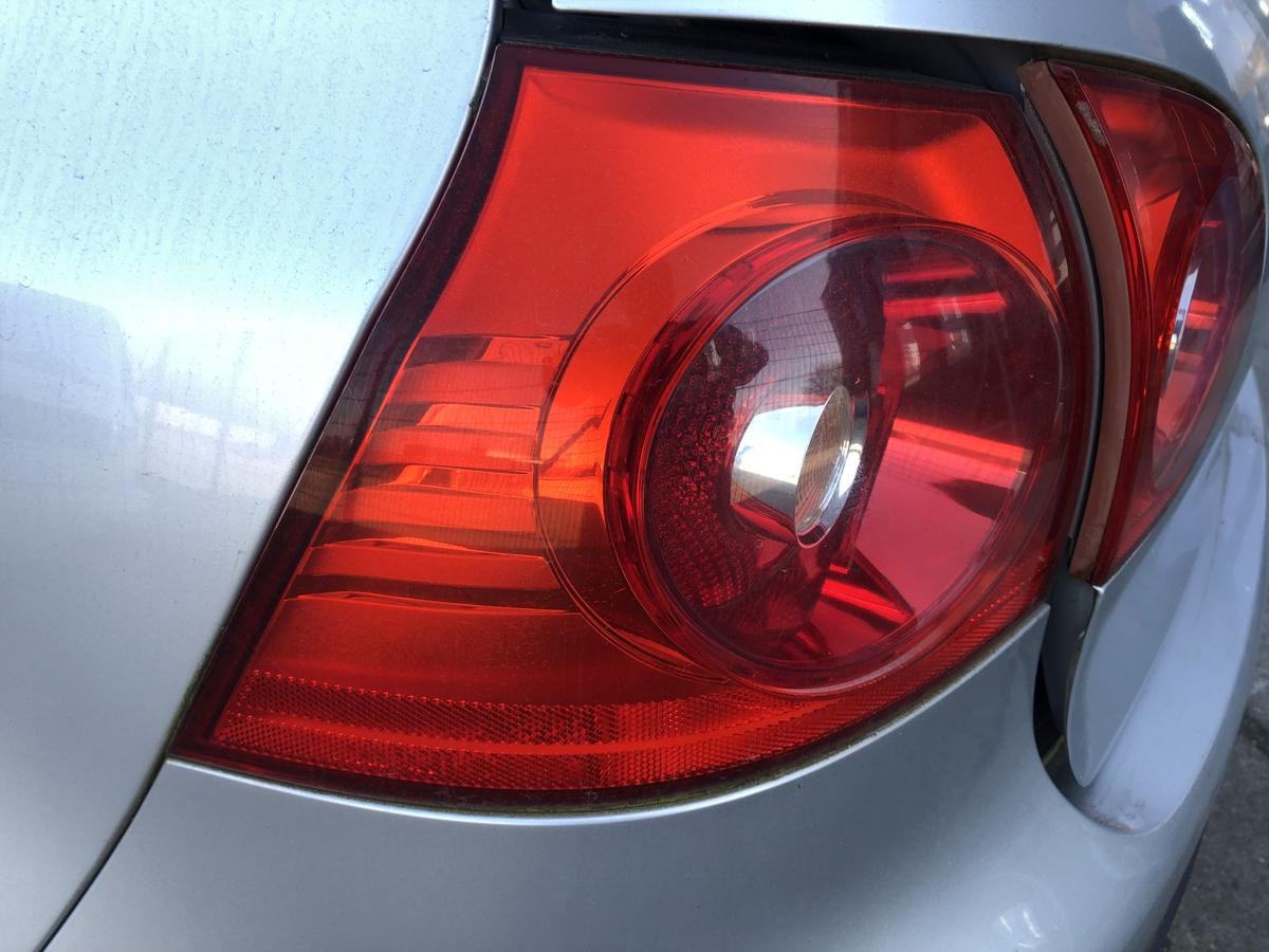 VW Golf 5 V 1K R&uuml;ckleuchte links R&uuml;cklicht Heckleuchte f&uuml;r 3 und 5 t&uuml;rer