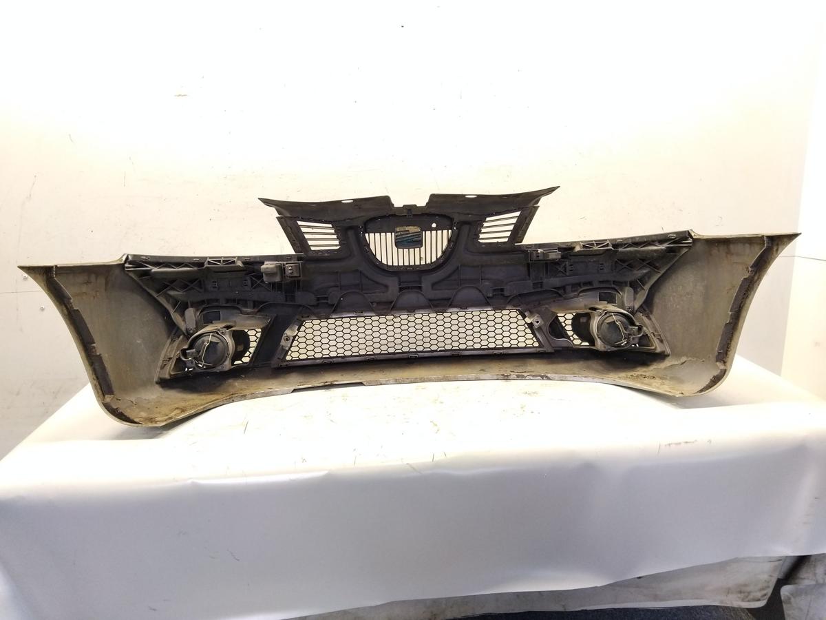 Seat Ibiza 6L Facelift orig.Stoßstange Stoßfänger vorn LS7Y Lunasilber BJ2007