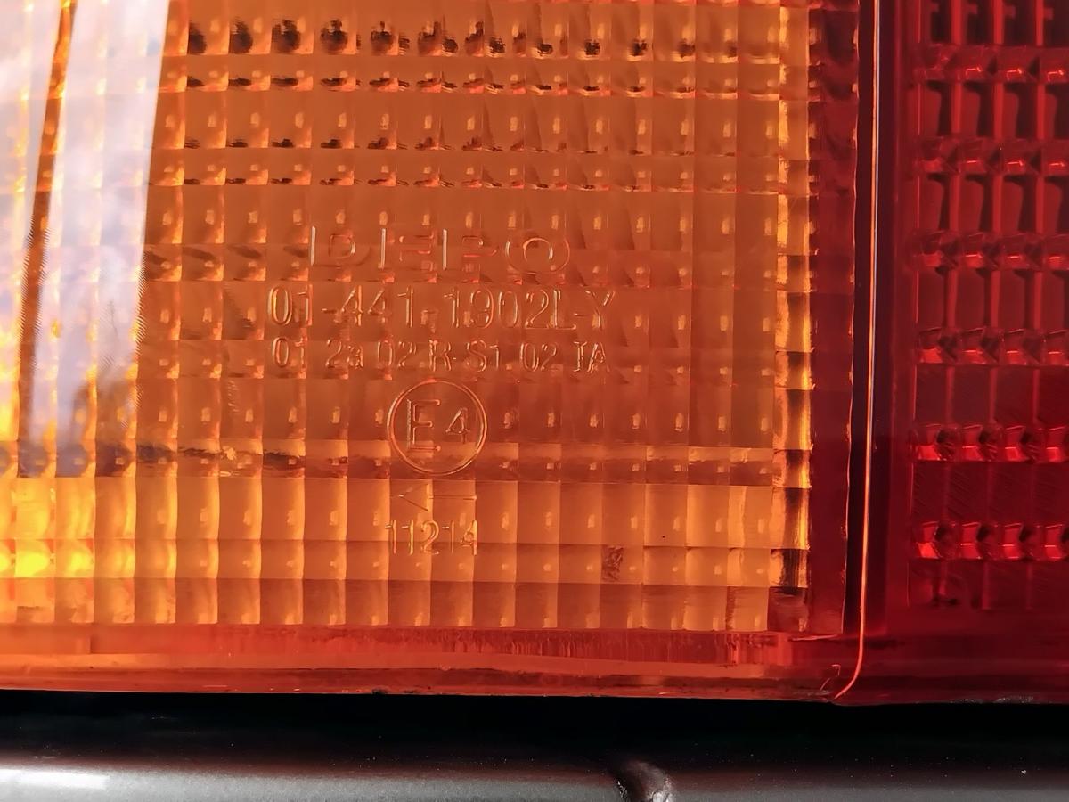 Audi 80 B3 Typ 89 R&uuml;ckleuchte Heckleuchte links au&szlig;en Depo BJ1991