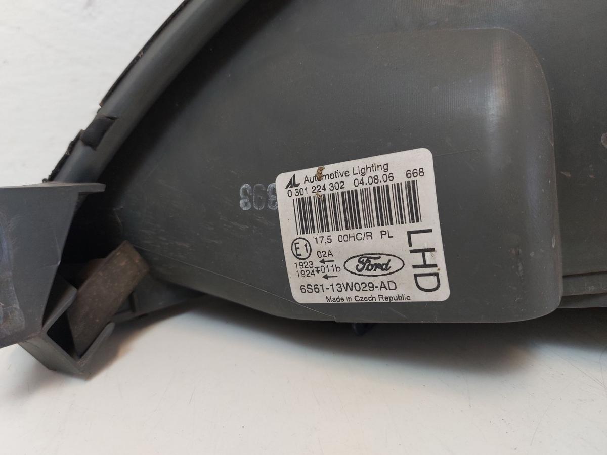 Ford Fiesta JD3 JH1 Scheinwerfer rechts Frontscheinwerfer Lampe hinten Halogen