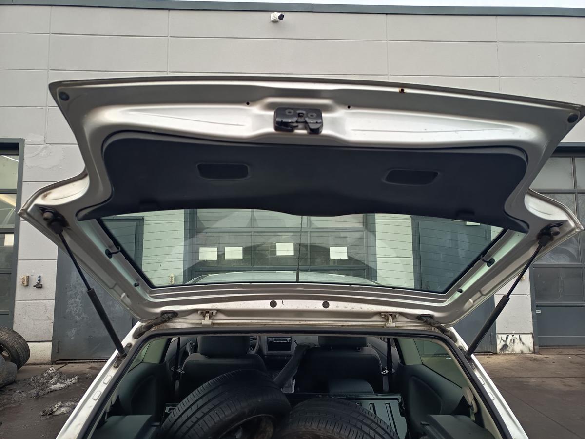 VW Polo III 6N2 original Heckklappe mit Scheibe A7W Reflexsilber Bj 2001