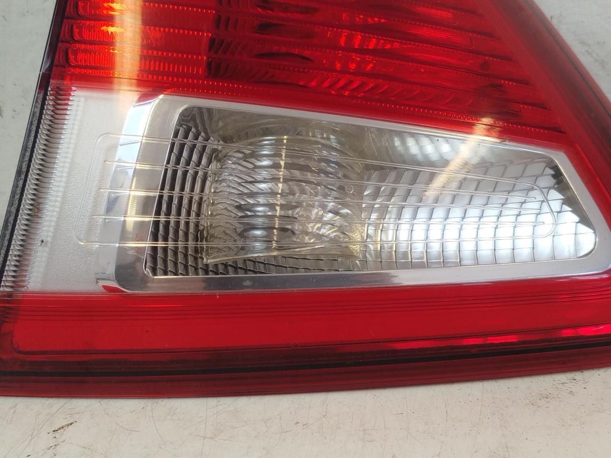 Ford C-Max CB7 R&uuml;ckleuchte innen rechts Heckklappenteil R&uuml;cklicht Heckleuchte