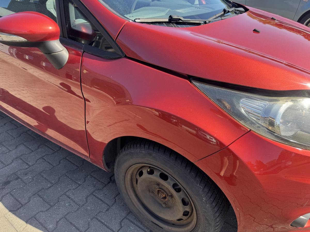 Ford Fiesta JA8 original Kotfl&uuml;gel vorn rechts Tango Rot Bj.2010