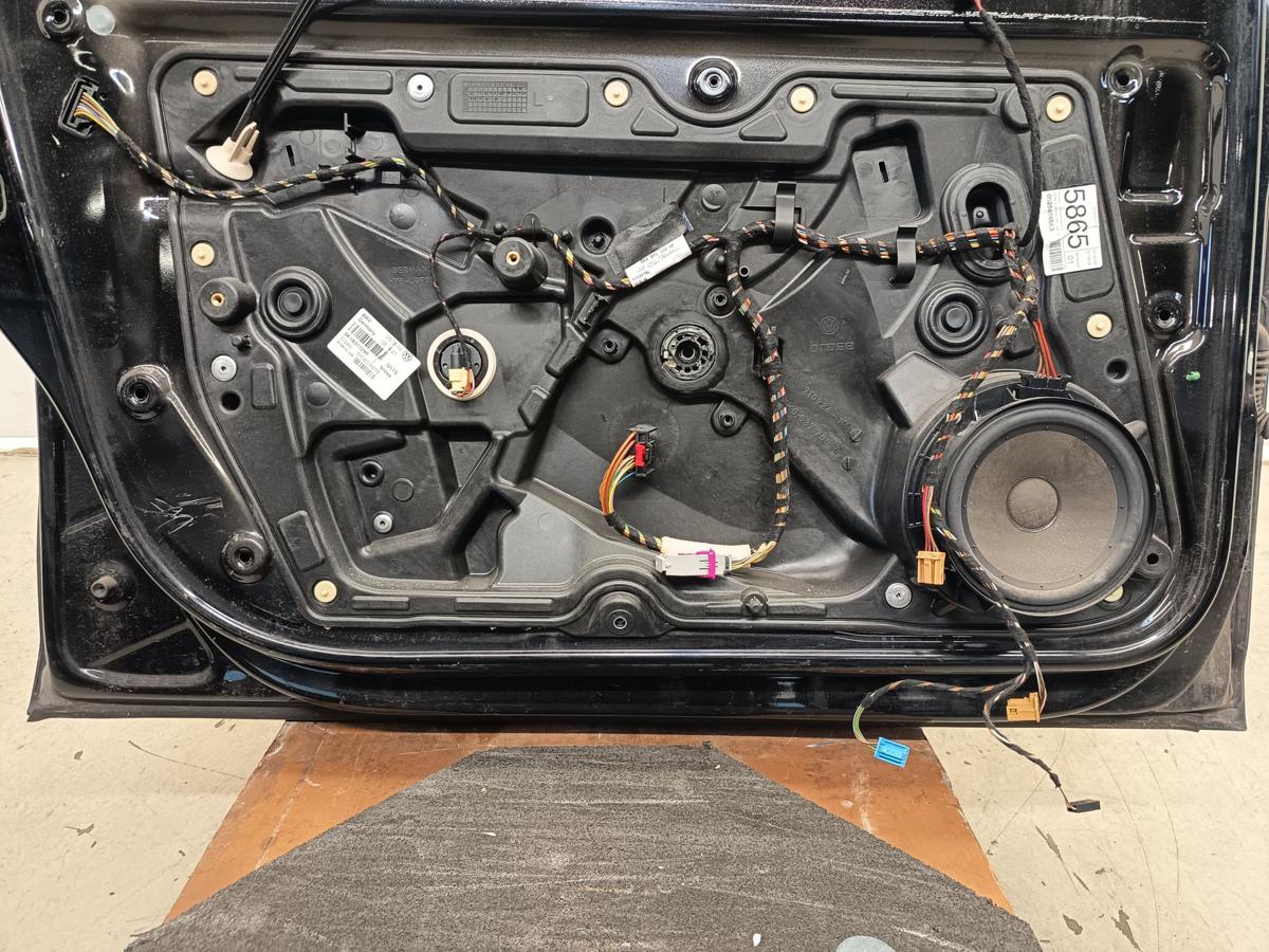 VW Golf VI 6 orig T&uuml;r vorn links 5t&uuml;rer L041 Schwarz Bj 2009