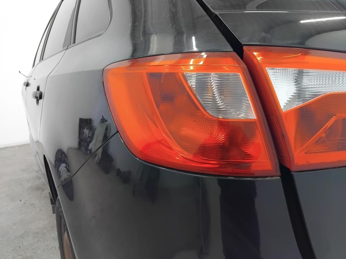 Seat Ibiza ST Kombi 6J original R&uuml;ckleuchte Heckleuchte links BJ2012