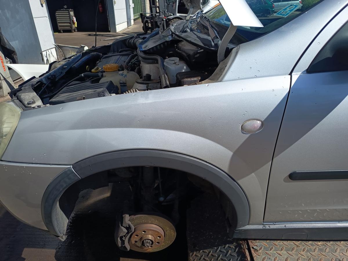 Opel Corsa C original Kotfl&uuml;gel links Seitenteil Z157 Starsilber Bj 2005