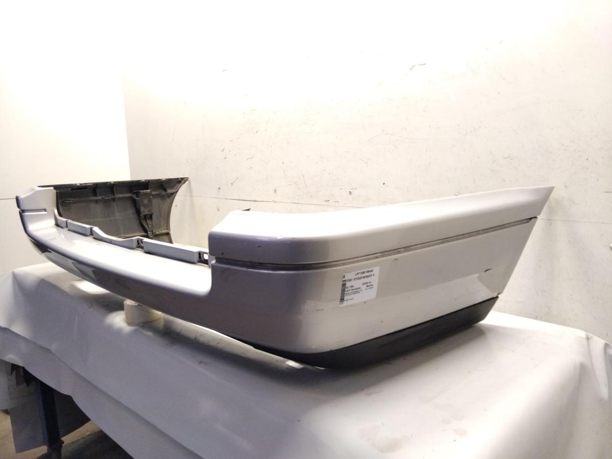 VW Golf 3 Variant original Sto&szlig;f&auml;nger Sto&szlig;stange hinten LB7Z Satinsilber BJ1998