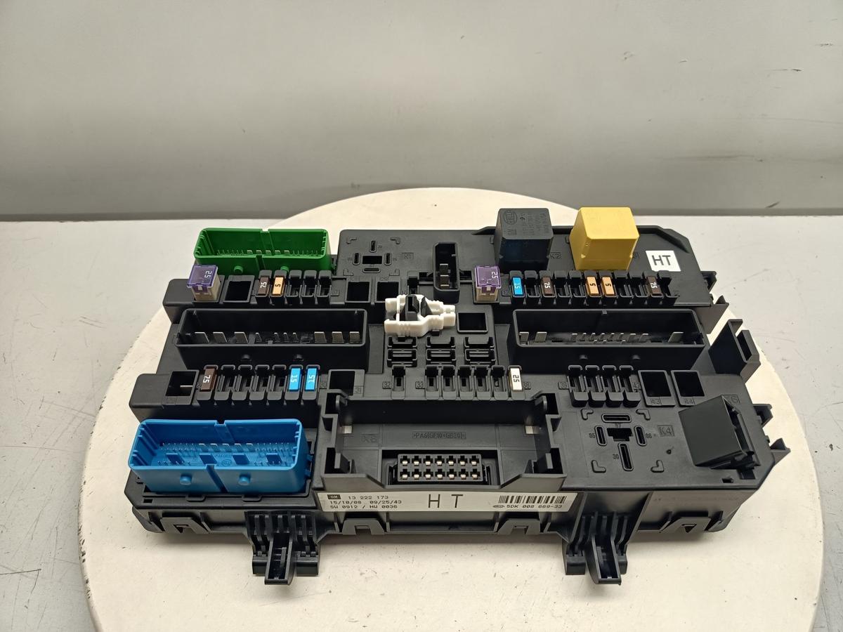 Opel Astra H original Steuerger&auml;t Bordnetz Sicherungskasten 13222173 Bj 2008