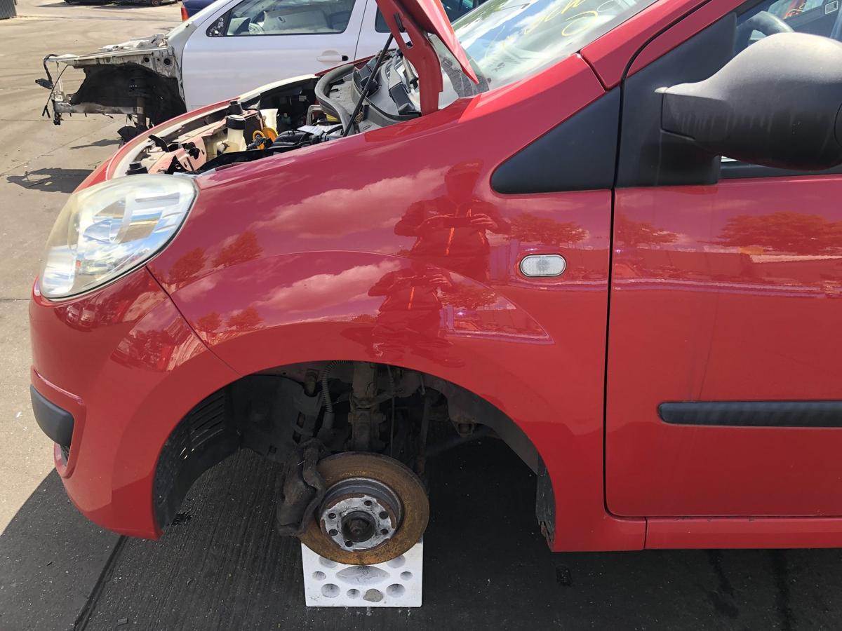 Renault Twingo II original Kotflügel links Seitenteil 727 Spanischrot Bj 2009
