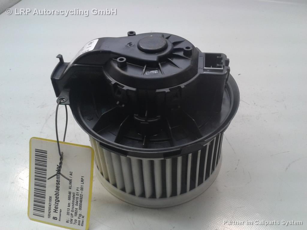 VW UP BJ2013 Heizungsgebläse Gebläsemotor Heizung 1S1819015D Bosch Klima