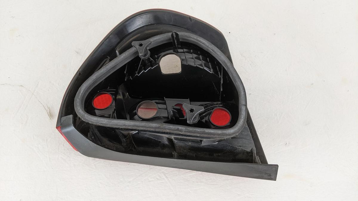 R&uuml;ckleuchte R&uuml;cklicht Heckleuchte links Schlusslicht Limo Renault Symbol Thalia