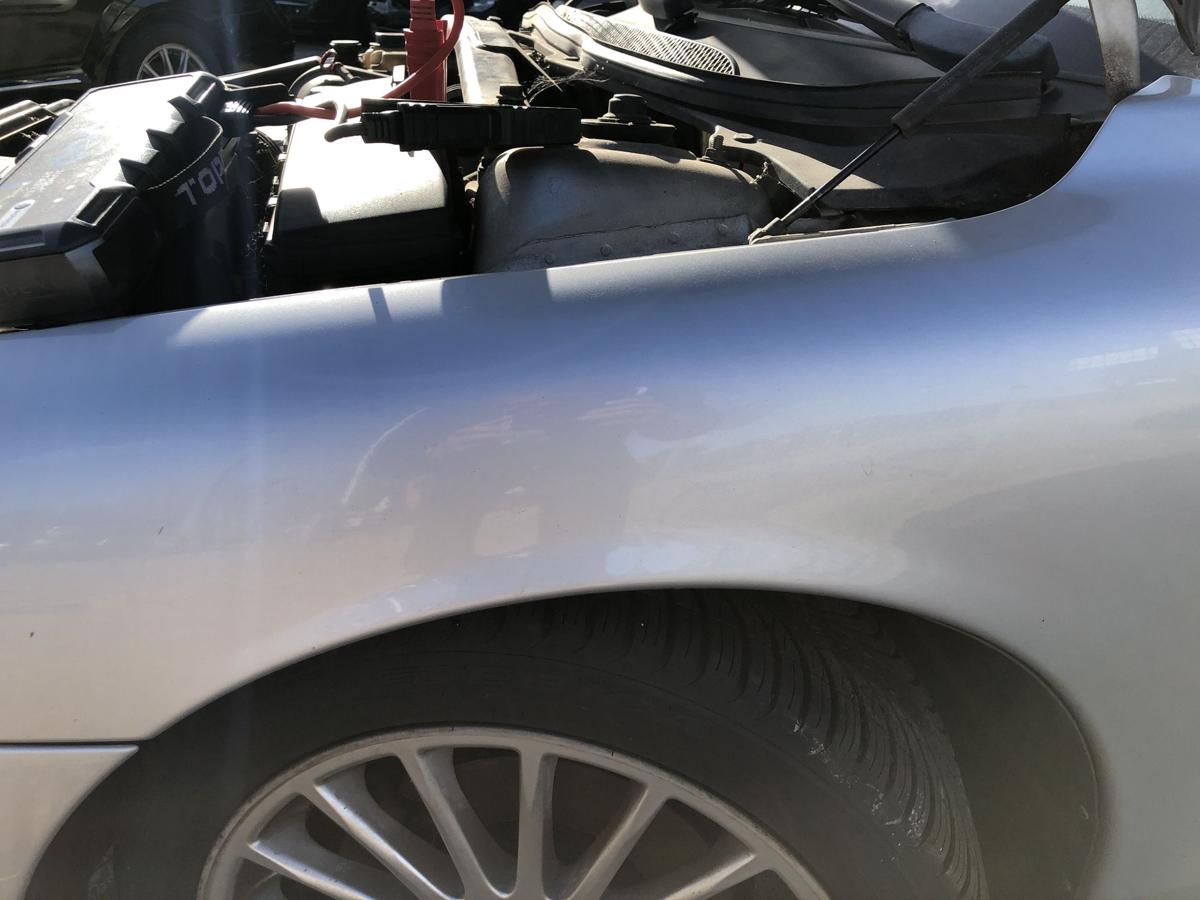 Volvo S60 Typ P24 Kotfl&uuml;gel vorn links Fahrerseite Seitenwand 42600 Silvermet.