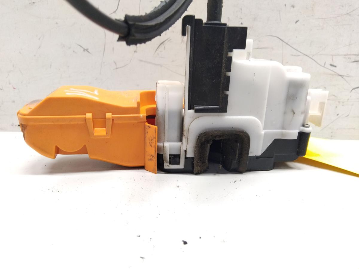 Ford Ka 2 RU8 original T&uuml;rschlo&szlig; links mit Zentralverriegelung Bj.2009