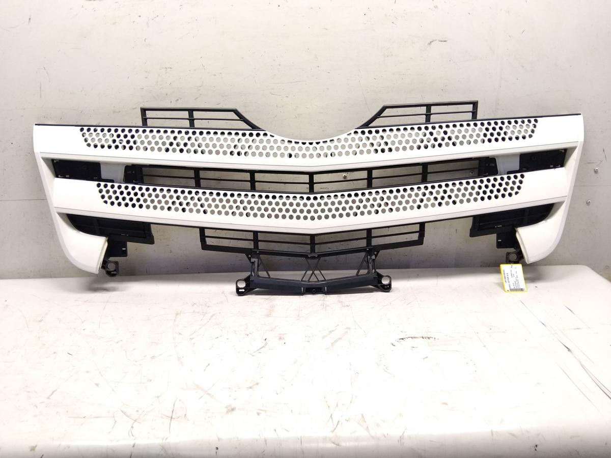 Mercedes Actros MP4 963 original Grillgitter mit Tr&auml;ger vorn arktikweiss Bj.2018