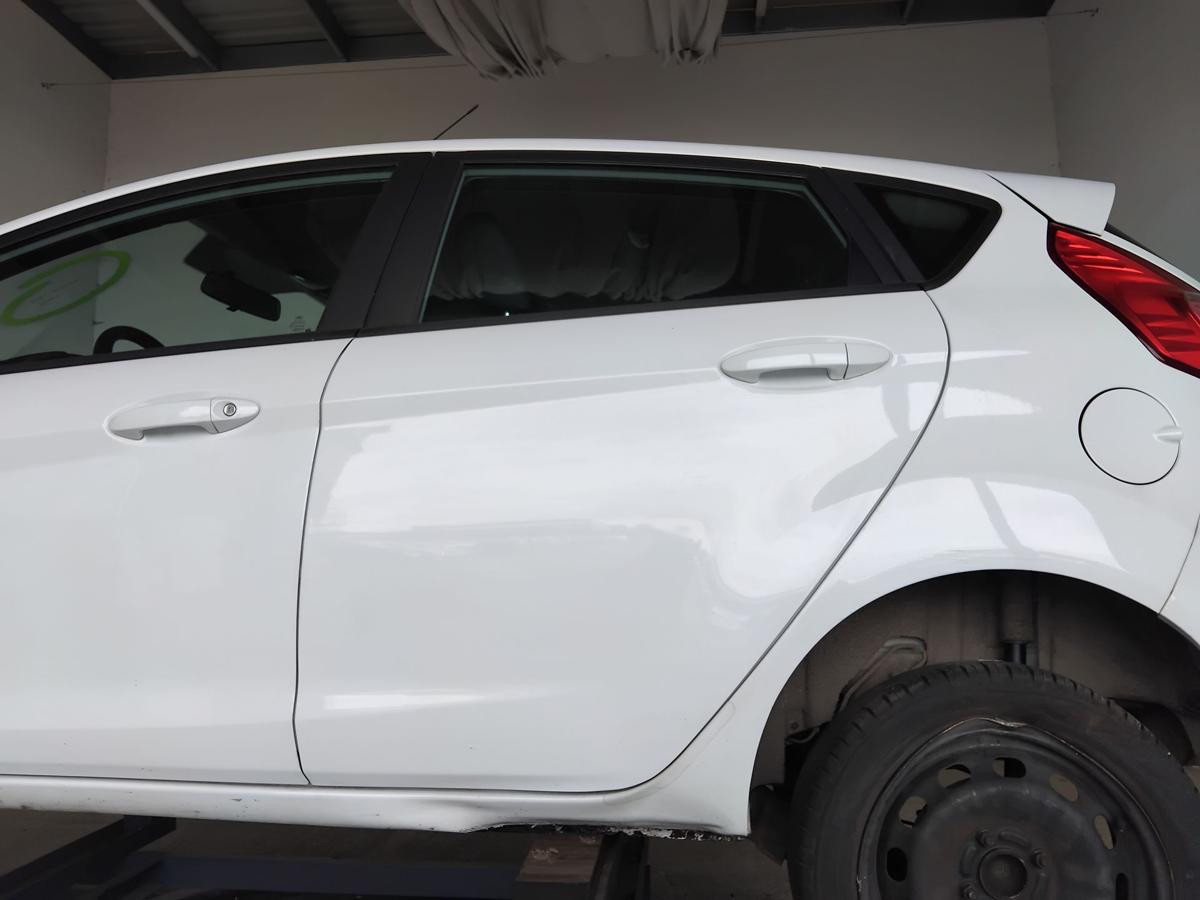 Ford Fiesta JA8 CCN 2013-2017 T&uuml;r hinten links frostwei&szlig; BJ2016