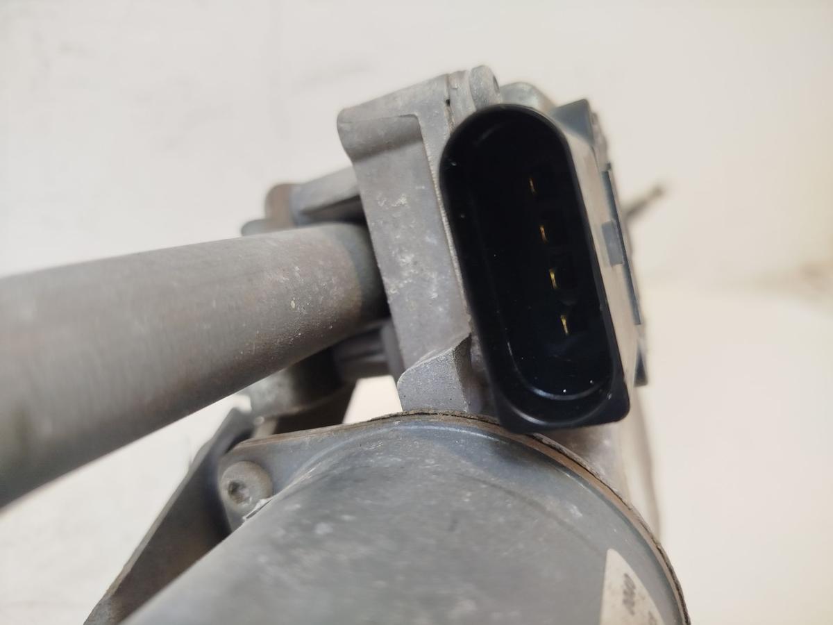 Audi A5 8T Coupe Wischermotor vorn mit Gestänge OEM Valeo Scheibenwischer