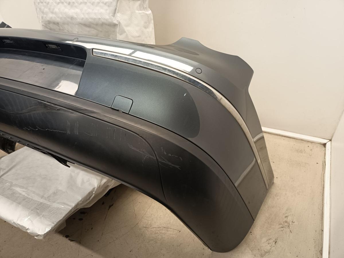 VW Passat B6 3C Limo orig Sto&szlig;stange F&auml;nger hinten/Heck K7X Islandgrau Bj 2008